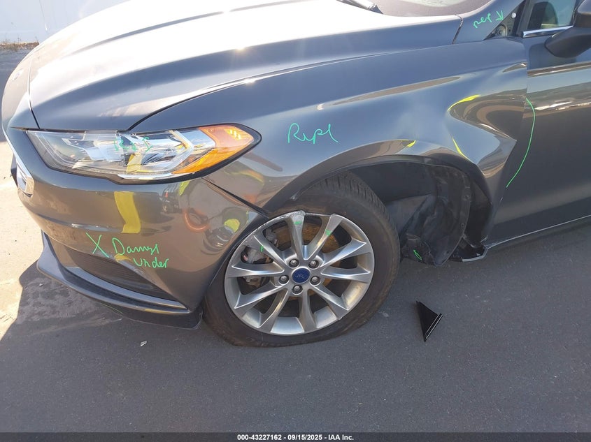 2017 Ford Fusion Se VIN: 3FA6P0H70HR163255 Lot: 43227162