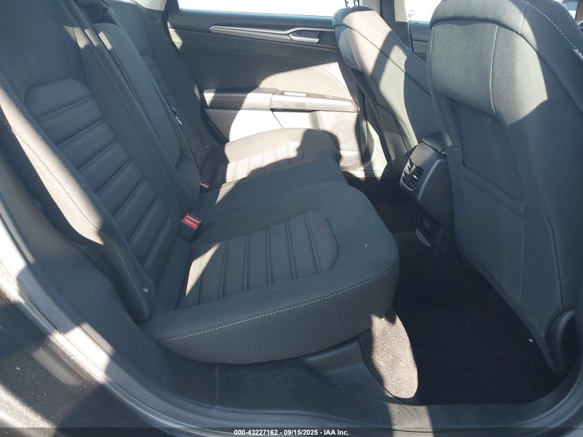 2017 Ford Fusion Se VIN: 3FA6P0H70HR163255 Lot: 43227162