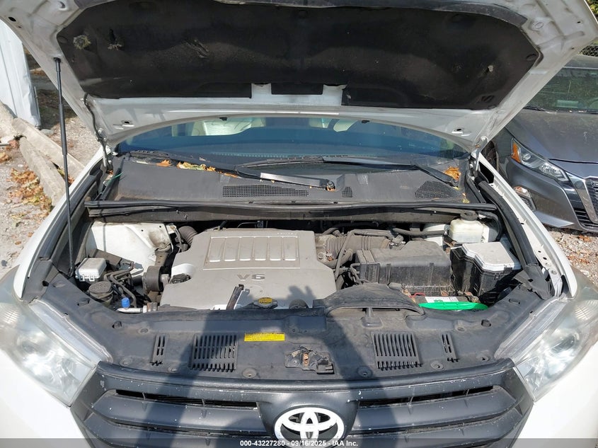 2013 TOYOTA HIGHLANDER SE V6 5TDBK3EH5DS257452