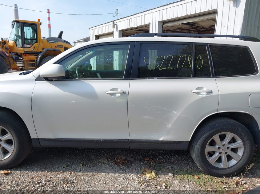 2013 TOYOTA HIGHLANDER SE V6 5TDBK3EH5DS257452