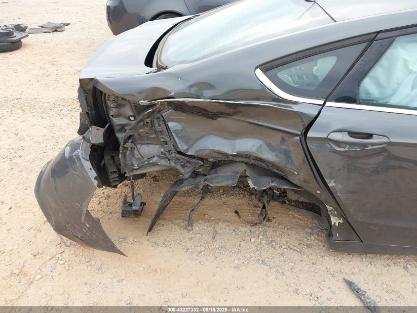 2015 Ford Fusion Se VIN: 3FA6P0H72FR235652 Lot: 43227332