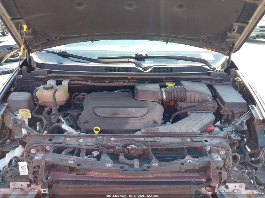 2019 Chrysler Pacifica Touring L VIN: 2C4RC1BG5KR575931 Lot: 43227438