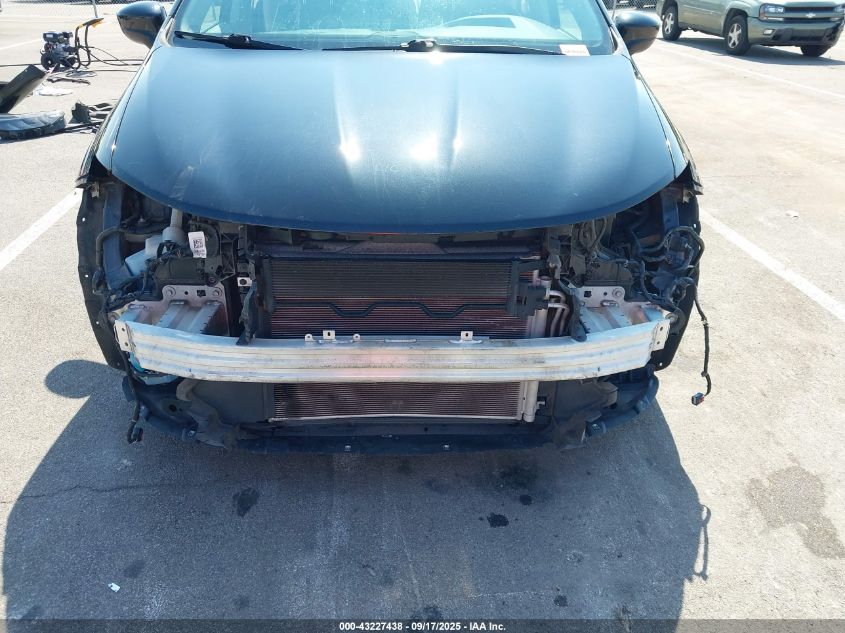 2019 Chrysler Pacifica Touring L VIN: 2C4RC1BG5KR575931 Lot: 43227438