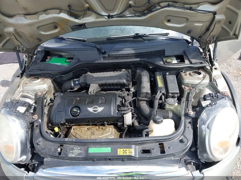 2007 Mini Cooper VIN: WMWMF33537TT55842 Lot: 43227575