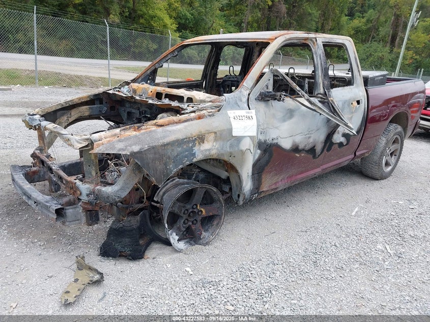 1C6RR7FG4JS121461 2018 RAM 1500 photo no. 2
