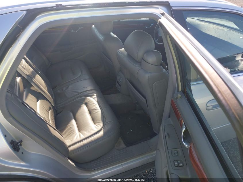 2002 Cadillac Deville Standard VIN: 1G6KD54Y22U233628 Lot: 43227606