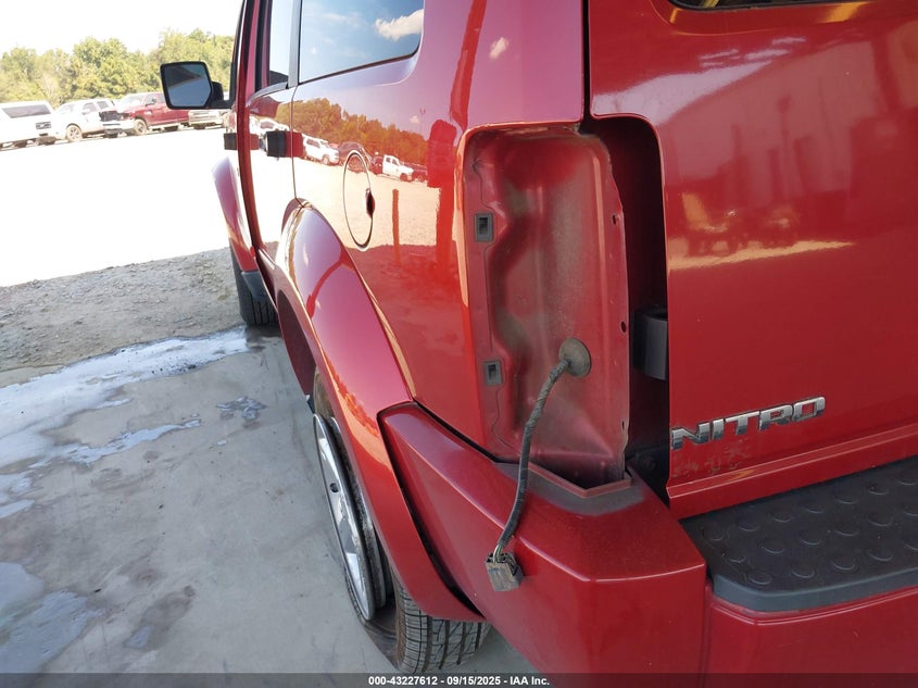 2007 Dodge Nitro Slt/Rt VIN: 1D8GT58K47W585621 Lot: 43227612