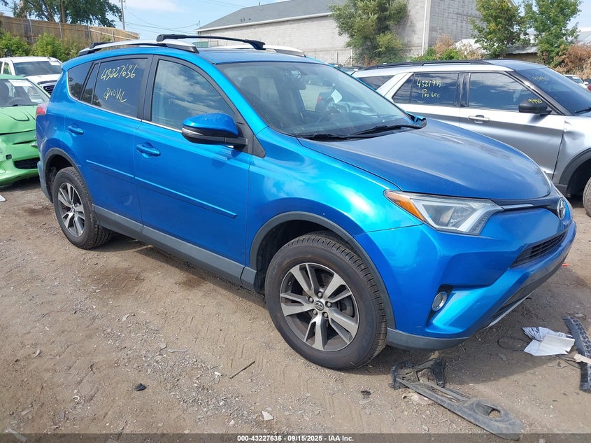 TOYOTA RAV4 XLE