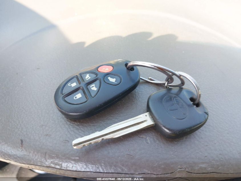 2004 Toyota Sienna Xle VIN: 5TDZA22C14S215400 Lot: 43227648