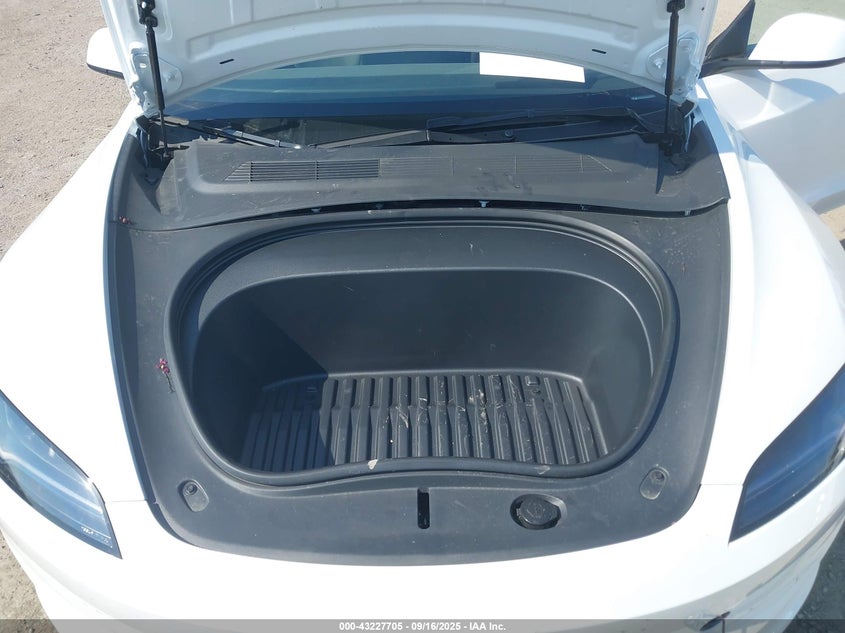 2024 Tesla Model 3 VIN: 5YJ3E1EA3RF833716 Lot: 43227705