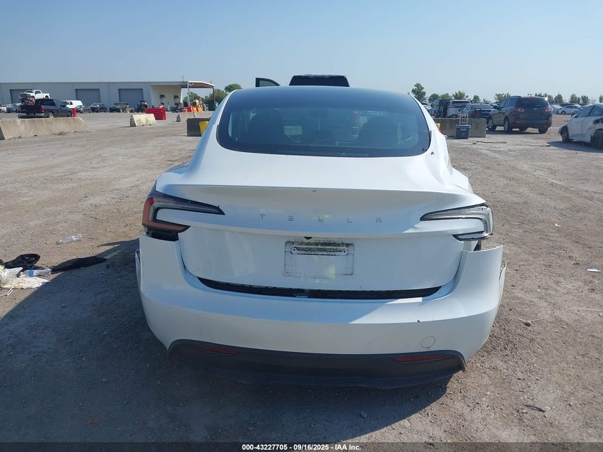 2024 Tesla Model 3 VIN: 5YJ3E1EA3RF833716 Lot: 43227705