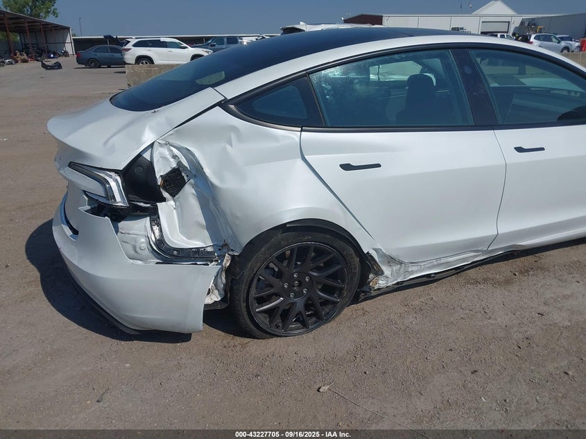 2024 Tesla Model 3 VIN: 5YJ3E1EA3RF833716 Lot: 43227705