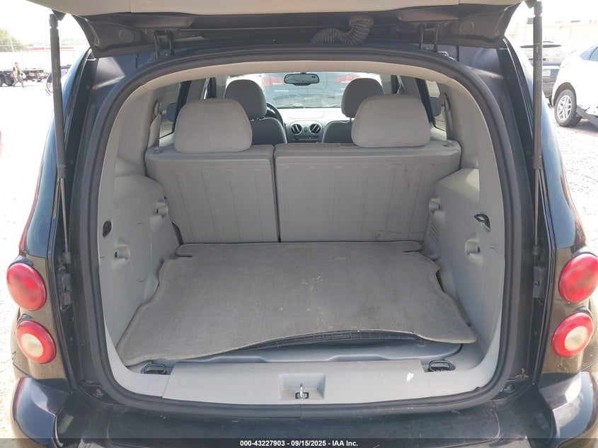 2008 Chevrolet Hhr Lt VIN: 3GNDA23P68S570180 Lot: 43227903