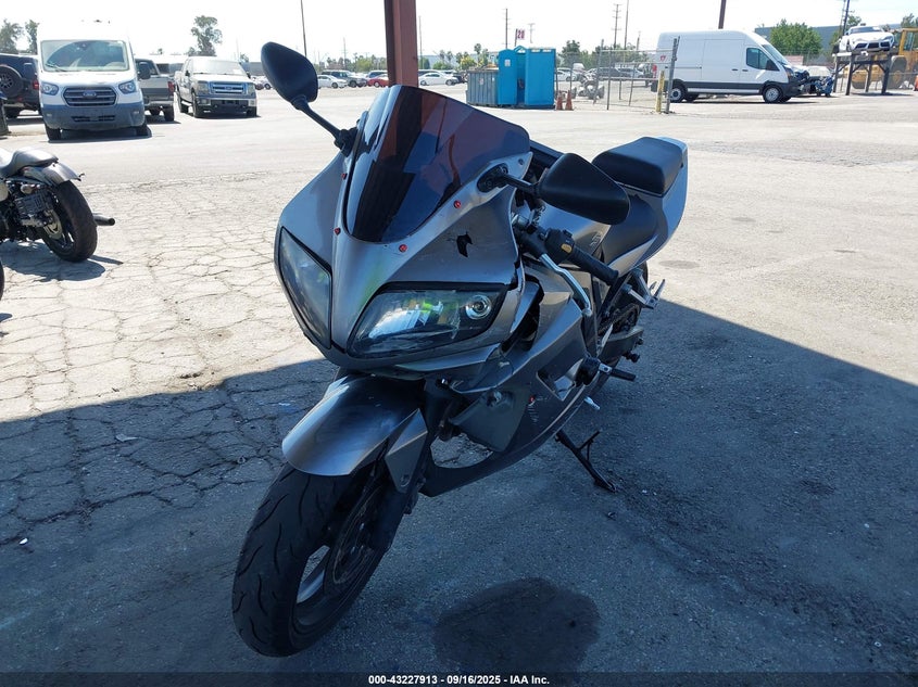 2009 SUZUKI SV650 - JS1VP53AX92100427