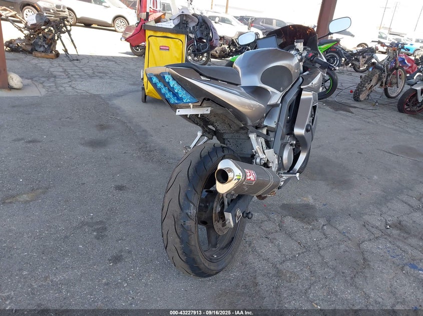 2009 SUZUKI SV650 - JS1VP53AX92100427