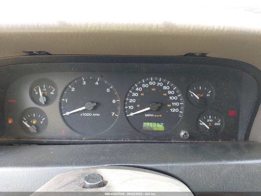 2004 Jeep Grand Cherokee Laredo VIN: 1J4GW48S14C215539 Lot: 43227916