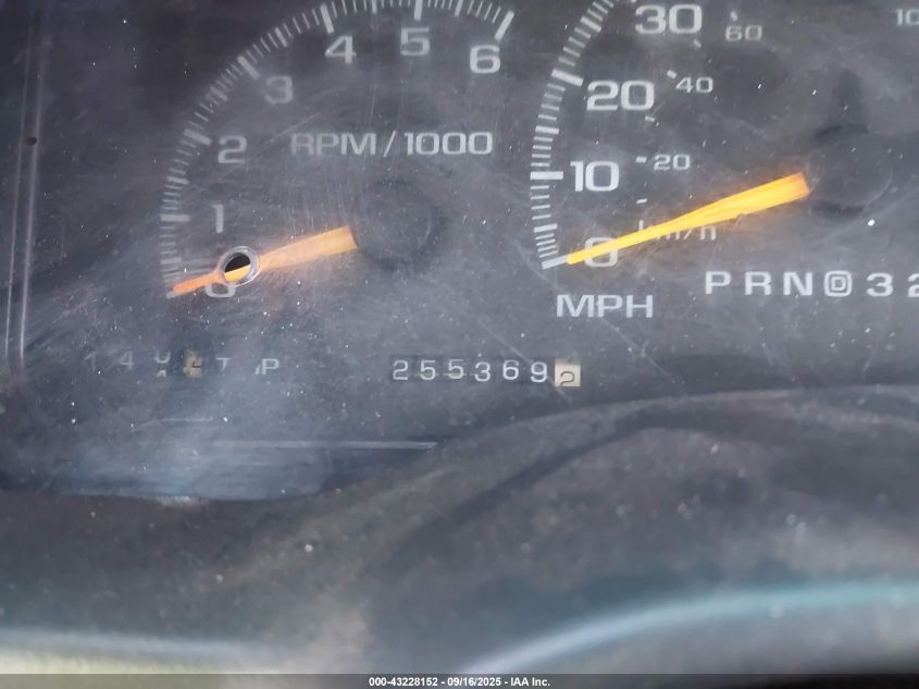 1999 Chevrolet Suburban 1500 Lt VIN: 3GNFK16R3XG196481 Lot: 43228152