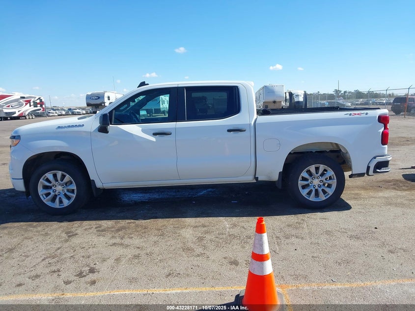 2023 Chevrolet Silverado 1500 4Wd Short Bed Custom VIN: 3GCPDBEK8PG101432 Lot: 43228171
