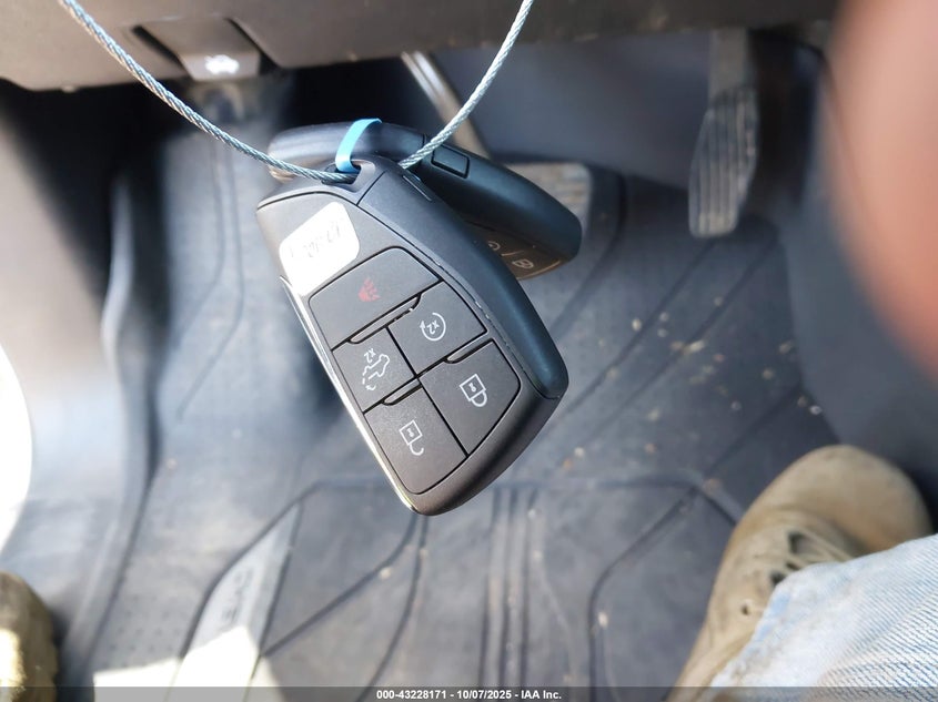 2023 Chevrolet Silverado 1500 4Wd Short Bed Custom VIN: 3GCPDBEK8PG101432 Lot: 43228171