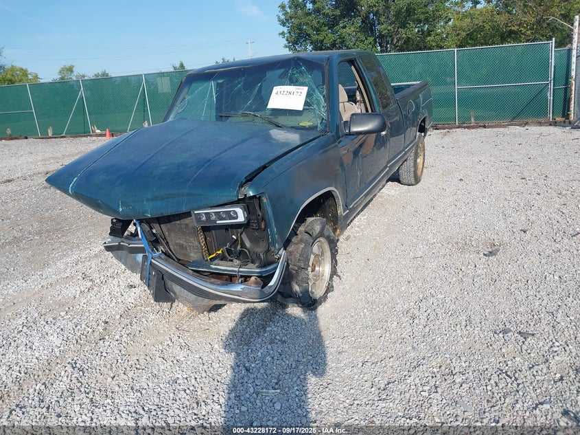 1996 Chevrolet Gmt-400 C1500 VIN: 2GCEC19R5T1251562 Lot: 43228172
