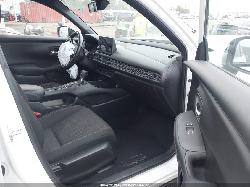 2024 HONDA HR-V 2WD SPORT/2WD SPORT W/O BSI 3CZRZ1H54RM735717