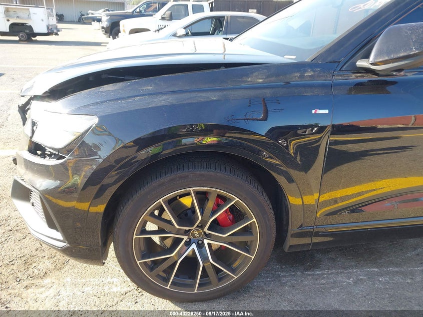 2021 AUDI Q8 PREMIUM PLUS 55 TFSI QUATTRO TIPTRONIC WA1EVAF15MD042413