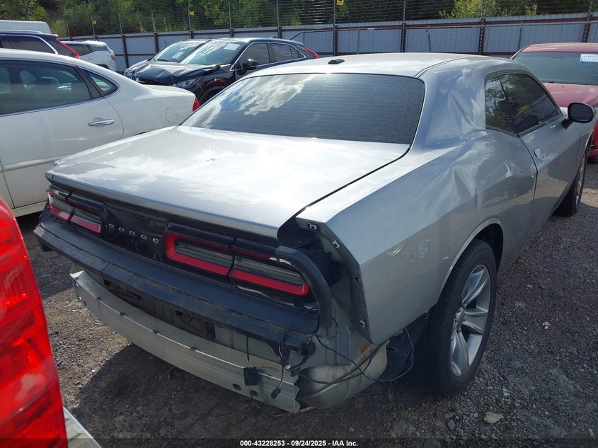 2016 Dodge Challenger Sxt VIN: 2C3CDZAGXGH352675 Lot: 43228253