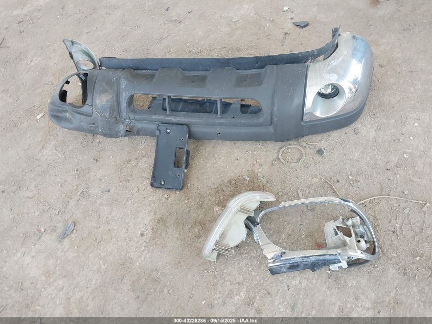 2000 Ford Explorer Xlt VIN: 1FMZU63E9YZB78272 Lot: 43228286