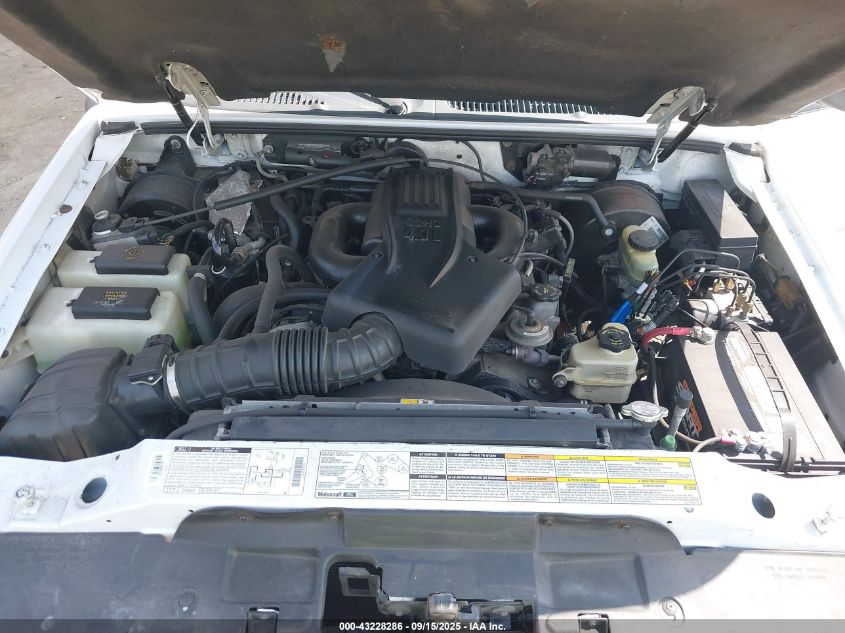 2000 Ford Explorer Xlt VIN: 1FMZU63E9YZB78272 Lot: 43228286