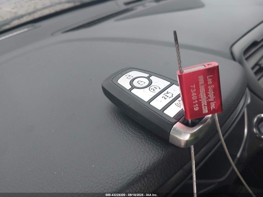 2020 Ford Fusion Titanium VIN: 3FA6P0D90LR175602 Lot: 43228300