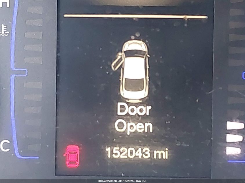 2016 Chrysler 200 Limited Platinum VIN: 1C3CCCAB3GN184969 Lot: 43228378