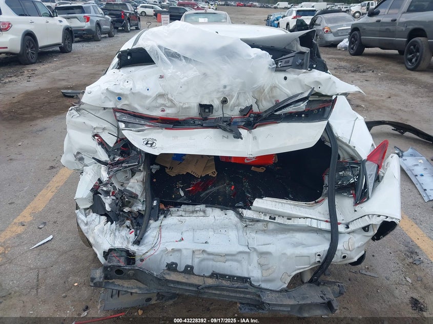 KMHLM4DG6RU719142 2024 HYUNDAI ELANTRA photo no. 16