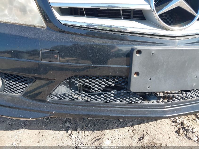 2008 Mercedes-Benz C 300 Luxury 4Matic/Sport 4Matic VIN: WDDGF81X68F049502 Lot: 43228402