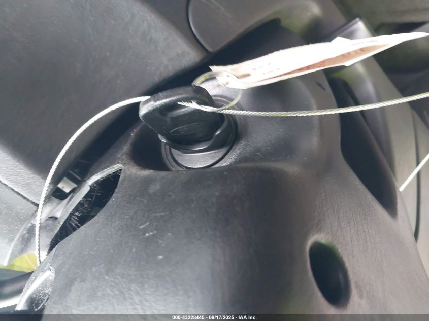 2004 Ford Escape Xlt VIN: 1FMCU93154KB37497 Lot: 43228445