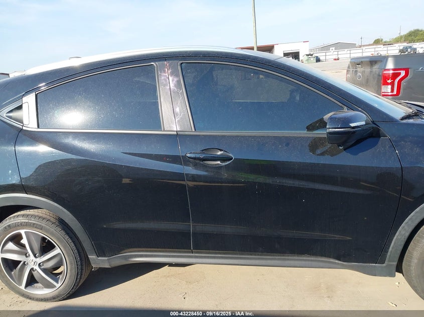 2022 Honda Hr-V Awd Ex VIN: 3CZRU6H59NM760490 Lot: 43228450