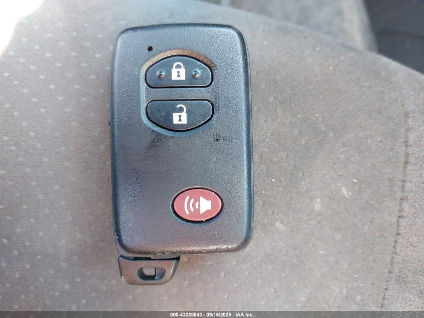 2014 Toyota Prius Three VIN: JTDKN3DU4E1860669 Lot: 43228543