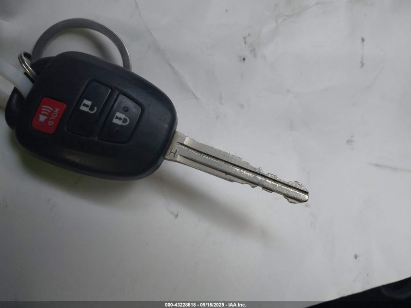 2017 Toyota Rav4 Le VIN: 2T3ZFREV3HW374673 Lot: 43228618