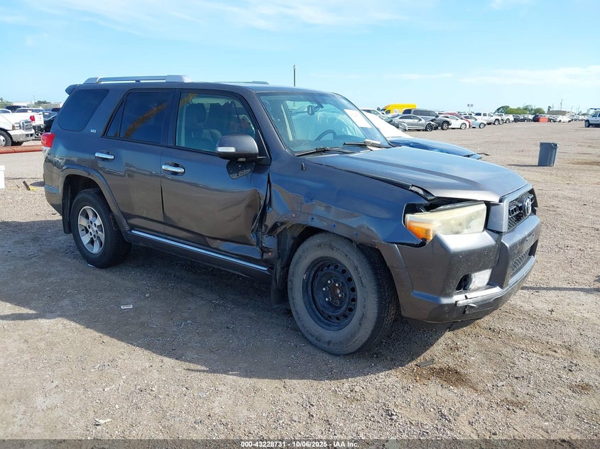TOYOTA 4RUNNER SR5