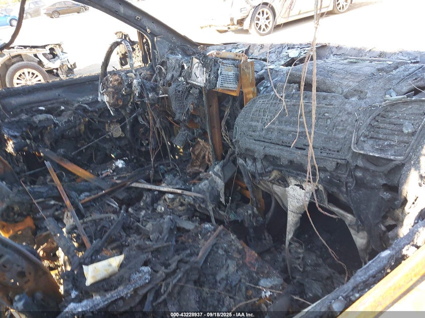 2013 CHRYSLER TOWN & COUNTRY LIMITED - 2C4RC1GG4DR539093