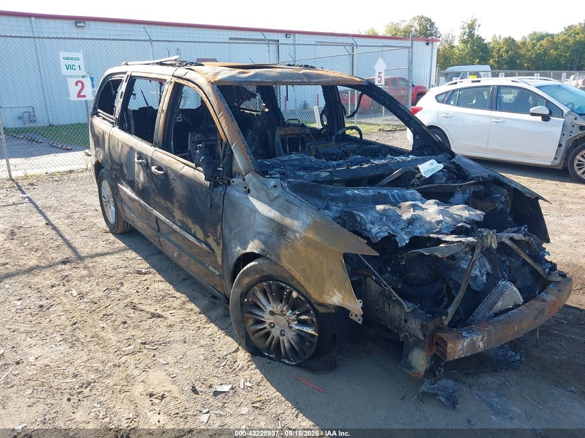 2013 CHRYSLER TOWN & COUNTRY LIMITED - 2C4RC1GG4DR539093