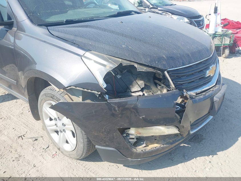 2014 CHEVROLET TRAVERSE LS - 1GNKRFKD2EJ263360