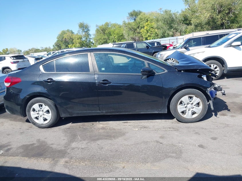 2017 Kia Forte Lx VIN: 3KPFL4A75HE040842 Lot: 43229055