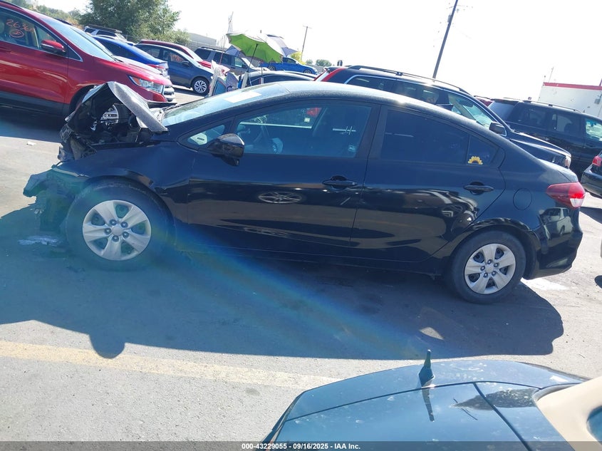 2017 Kia Forte Lx VIN: 3KPFL4A75HE040842 Lot: 43229055