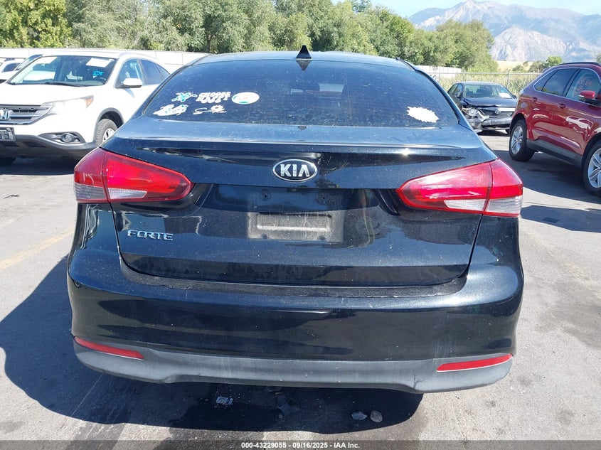 2017 Kia Forte Lx VIN: 3KPFL4A75HE040842 Lot: 43229055