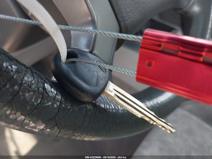 2008 Kia Sorento VIN: KNDJD735985816325 Lot: 43229066