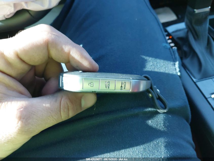 2025 Kia K5 Gt-Line VIN: KNAG64J76S5393070 Lot: 43229077