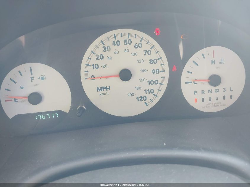 2005 Chrysler Town & Country VIN: 1C4GP45R05B437579 Lot: 43229111