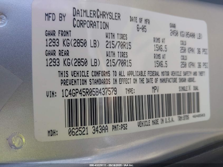 2005 Chrysler Town & Country VIN: 1C4GP45R05B437579 Lot: 43229111