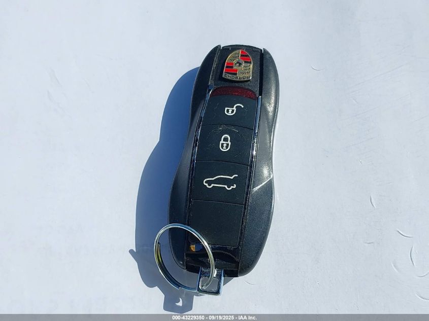 2017 Porsche Macan VIN: WP1AA2A58HLB08463 Lot: 43229350