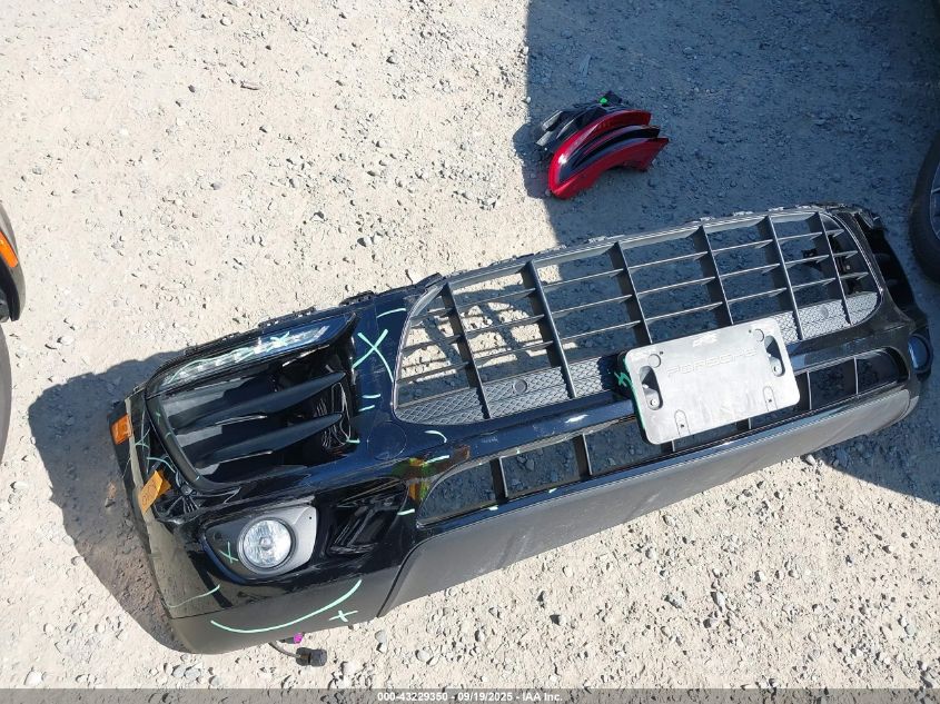 2017 Porsche Macan VIN: WP1AA2A58HLB08463 Lot: 43229350